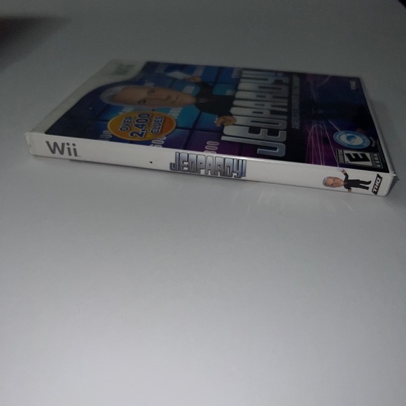 Jeopardy (Nintendo Wii, 2010) Disc & Case * TESTED * - Picture 4 of 10
